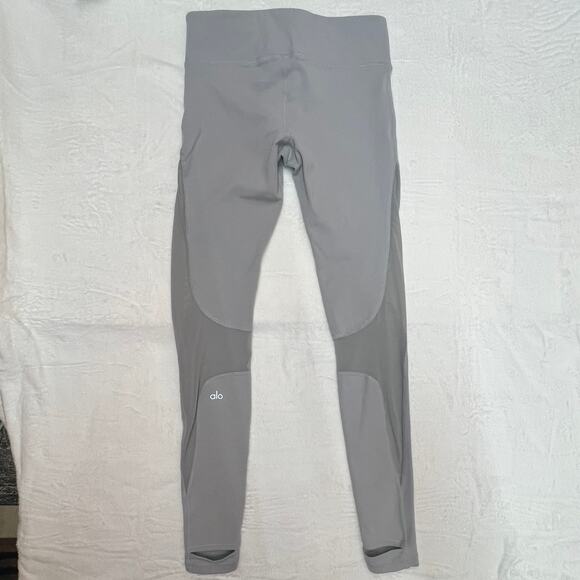 Alo Yoga Mesh Stirrup Leggings Size M Ice Gray Workout Gym Key Pocket Athleisure - Picture 4 of 12